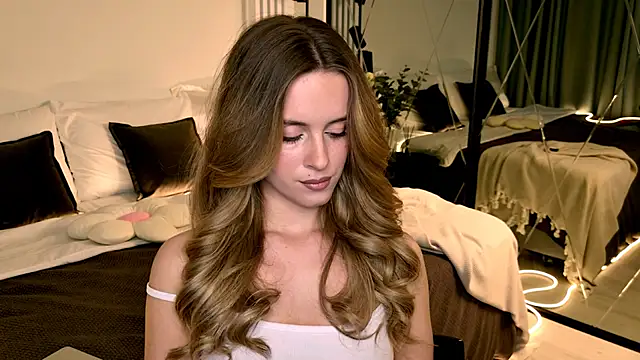 Chat XXX en directo de RozzitaBedberry