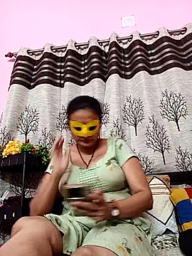 XXX chat uživo modela Gullapi