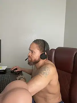 Fathero1time webkamerás műsora