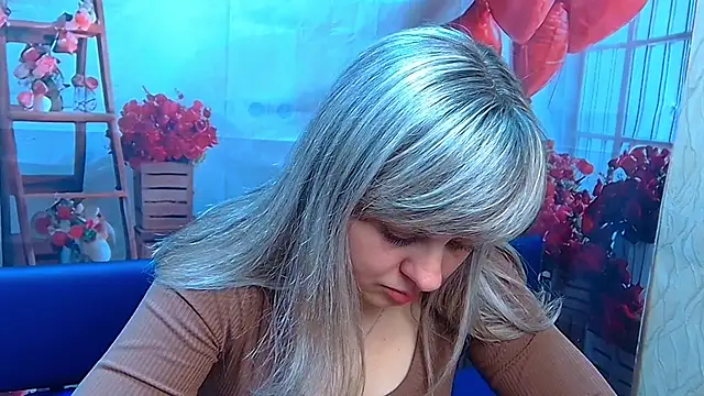 VeronicaSvitt's Live XXX Chat