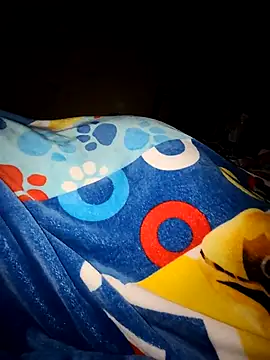 แชท XXX สดของ chica_travieza