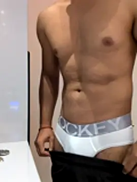 handsome-hunkyのウェブカメラショー