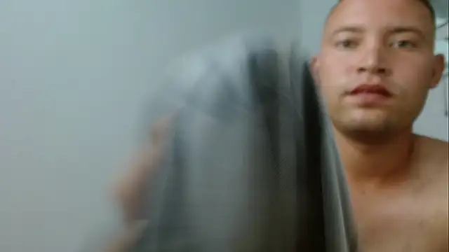 sven_fox723's Live XXX Chat