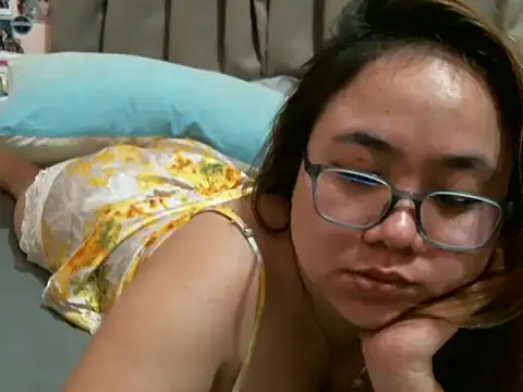 XXX chat uživo modela im_your_secret