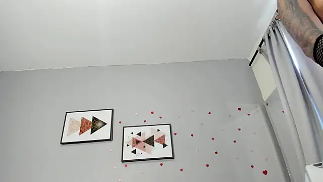 PauleteW10 Chat XXX in diretta