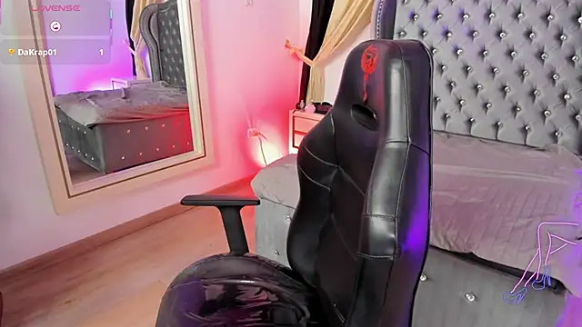 ZelinaEvans Chat XXX in diretta