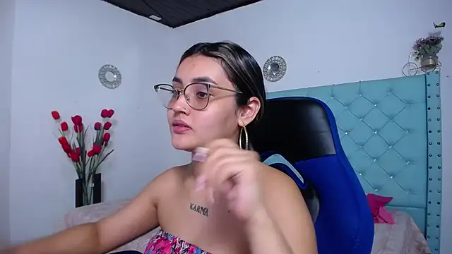 kathe-mills235's Live XXX Chat