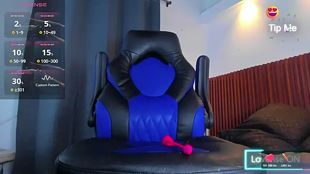 Max_hotlatin2's Webcam Show