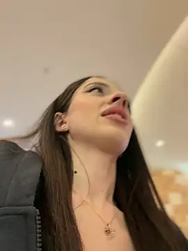 Webkamerová show Hottiem4