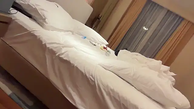 Golden_Aline 라이브 XXX 채팅