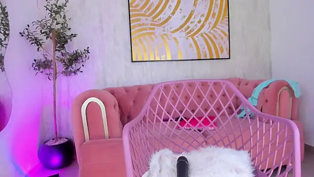 Czat XXX na żywo – Krissi_latore