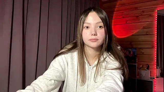 Chat +18 de LenLen_Solen ao vivo