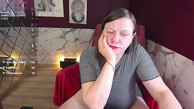 KellyPerfection élő XXX-chatje