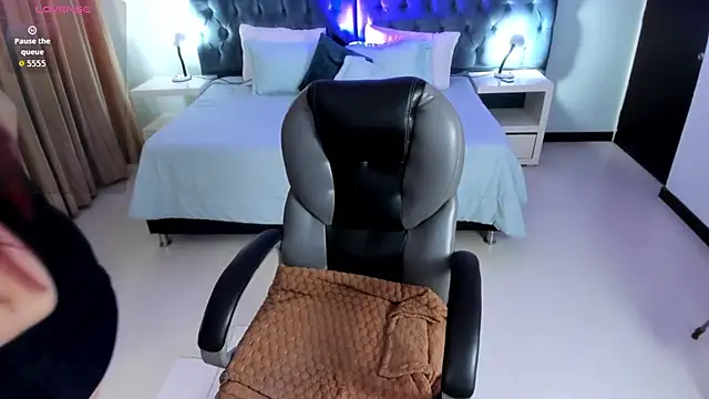 Blair_red_: απευθείας συνομιλία ΧΧΧ