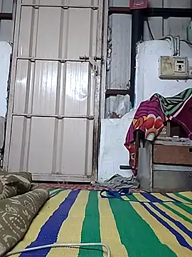 Sweet-runi লাইভ XXX চ্যাট