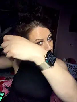 Milfshortcakes Live XXX-chat