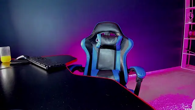 Chat +18 de A_Alise ao vivo