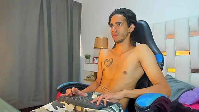 Alessandro_Abruzzo Webcam show