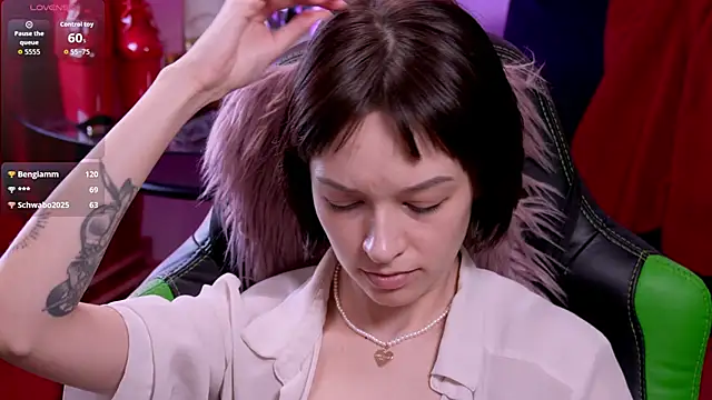 Chat +18 de YourDarlingVivian ao vivo