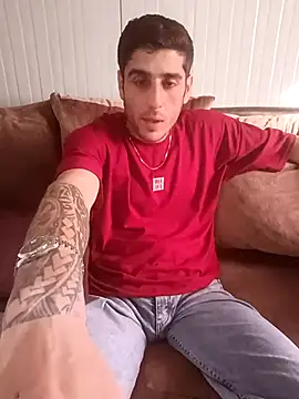 Chat +18 de arenn1997 ao vivo