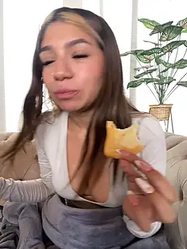 Isabella18_pink 라이브 XXX 채팅