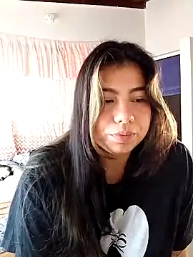 แชท XXX สดของ SakuraDoll7u7