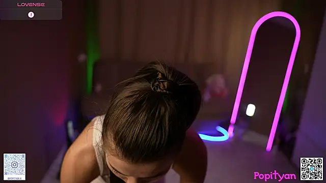 popityan1's Live XXX Chat