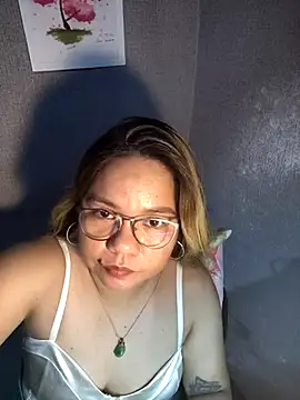 ambersmile Adlı Modelin Canlı XXX Sohbeti