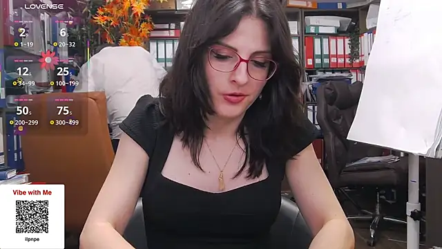 classyladyrellax live XXX chat