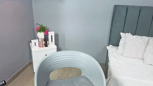 Alli_cooper: онлайн-секс-чат