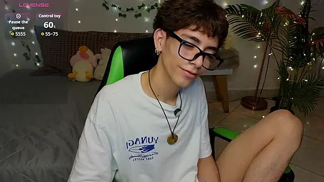 Matty_Sparkk élő XXX-chatje