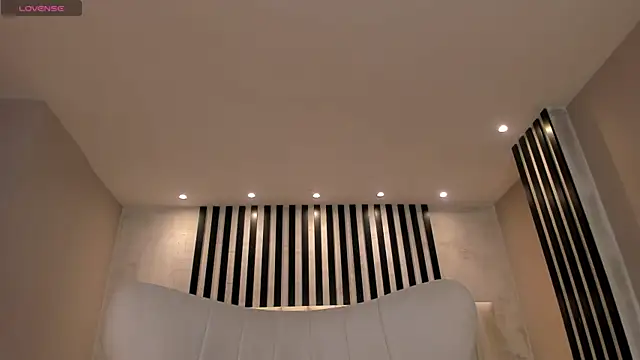 AmbarJames_: онлайн-секс-чат