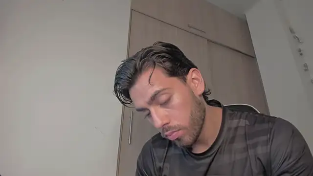 Axel__Blaze Show Webcam