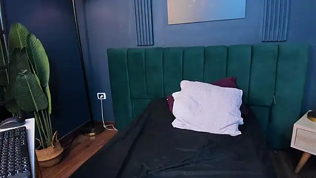 Alicecoule_: онлайн-секс-чат