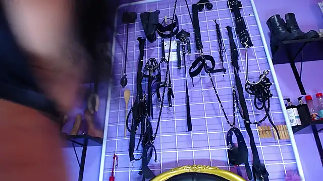 _candy_bdsm_'s Live XXX Chat