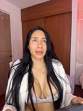 ArianaReynoldss' Live XXX Chat