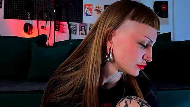 SugarSoot Adlı Modelin Canlı XXX Sohbeti