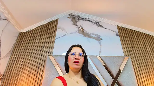 แชท XXX สดของ CharlotteSchmidtt