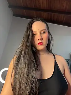 _ISABELLA_HOT_ Adlı Modelin Canlı XXX Sohbeti