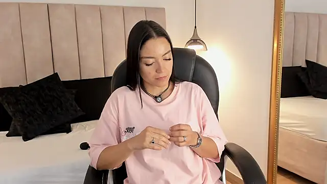 Megan-8 라이브 XXX 채팅