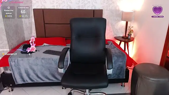 Chloe014_ élő XXX-chatje