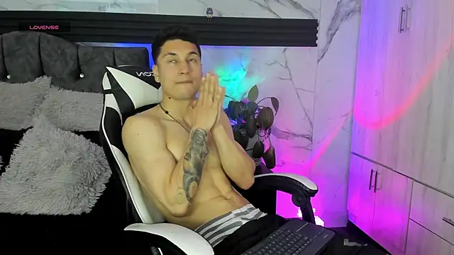 ThiagoFerrero_Hot webcam show