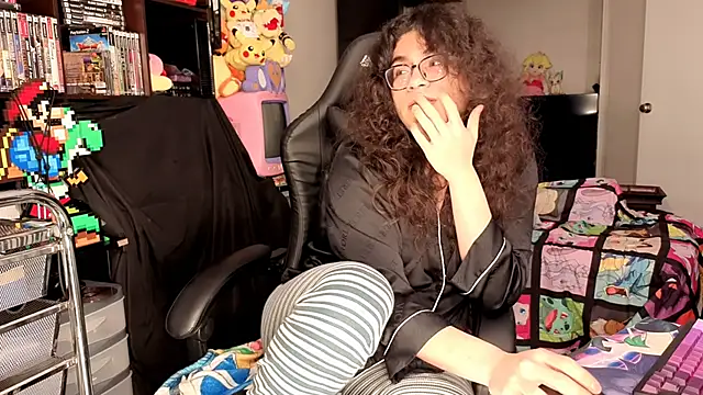 Chat XXX en directo de ShinyCherub