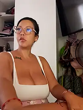 SexyyBigg44 – Live XXX-chat