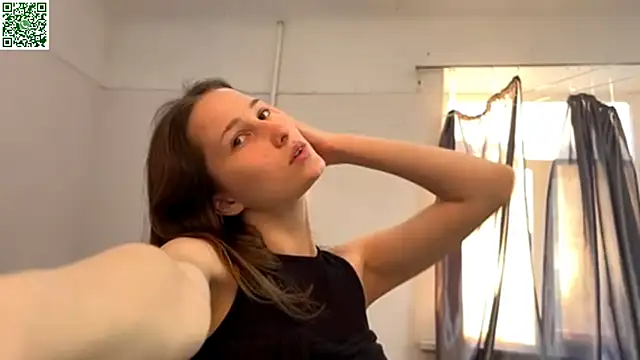 VickieKush Adlı Modelin Canlı XXX Sohbeti