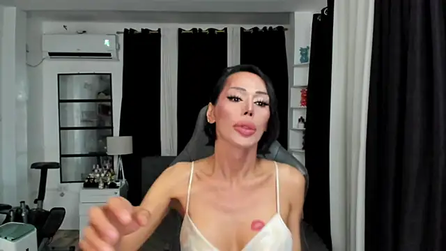 Forever_MissCandace 在線直播表演