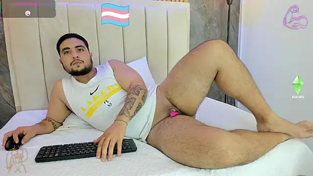marcus_harris Show in webcam