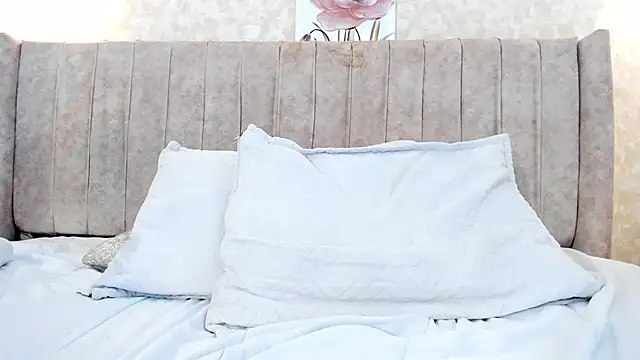 thamiina_'s Live XXX Chat