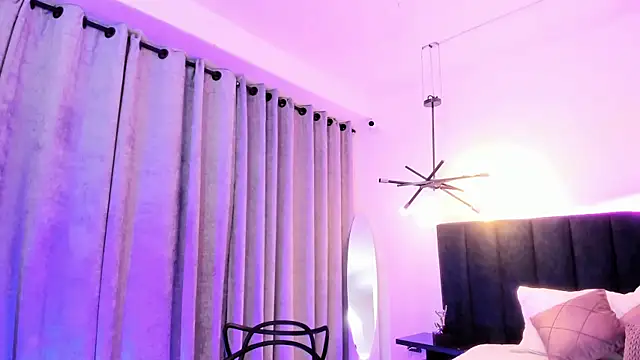 nattashaa7's Live XXX Chat