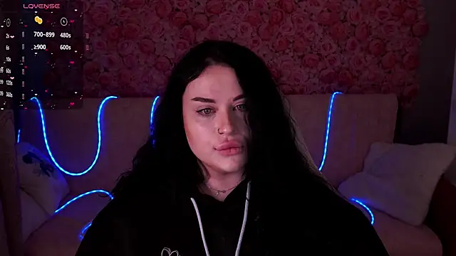 SerahMirabeli Chat XXX in diretta